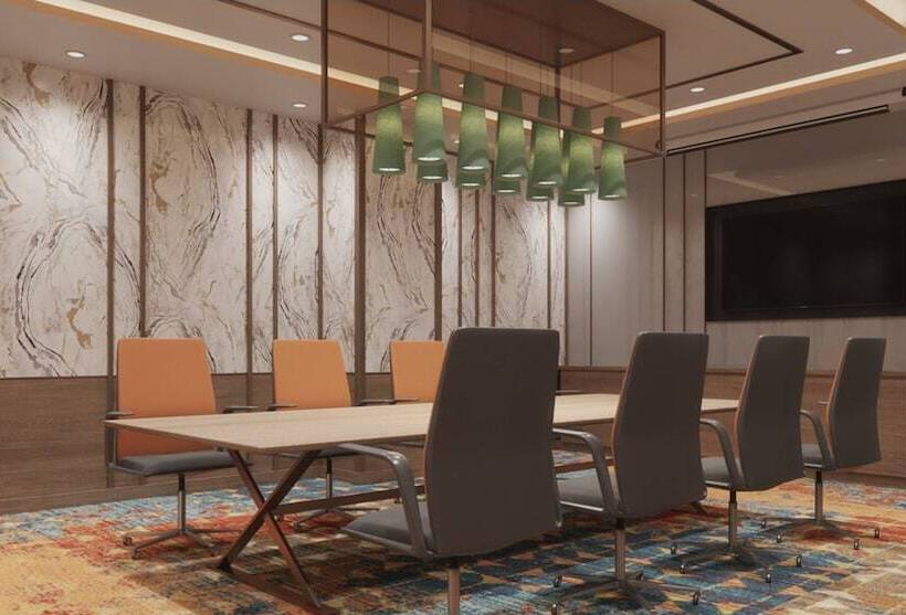 ホテル Holiday Inn Chandigarh Zirakpur, An Ihg