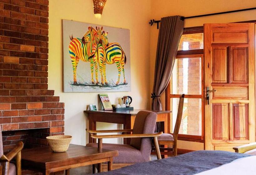 Отель Ngorongoro Marera Mountain View Lodge