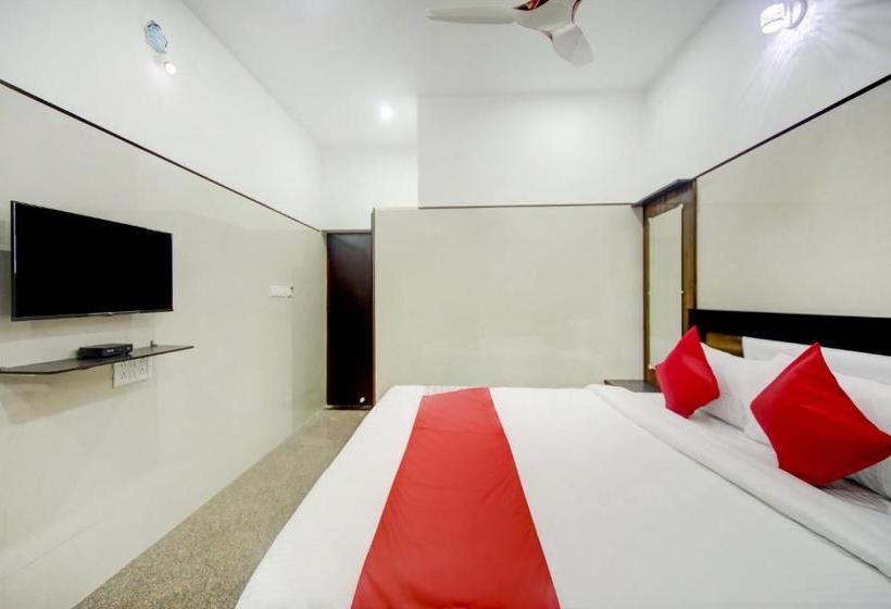 호텔 Oyo 77065 Jeyam Residency