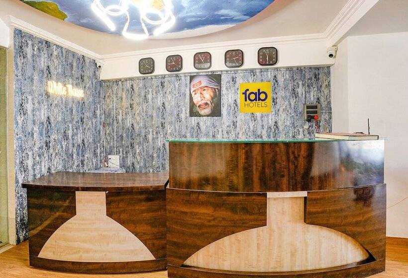 פנסיון Fabexpress White House   Nr Midc Khargar