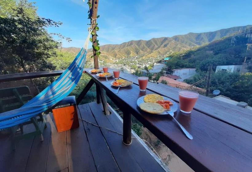 Tamarindo Beach Hostel