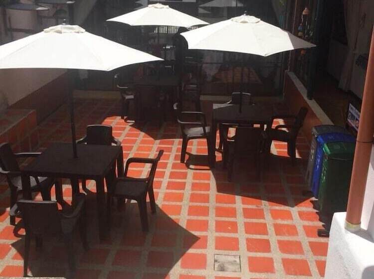 هاستل Aroma Cafetera