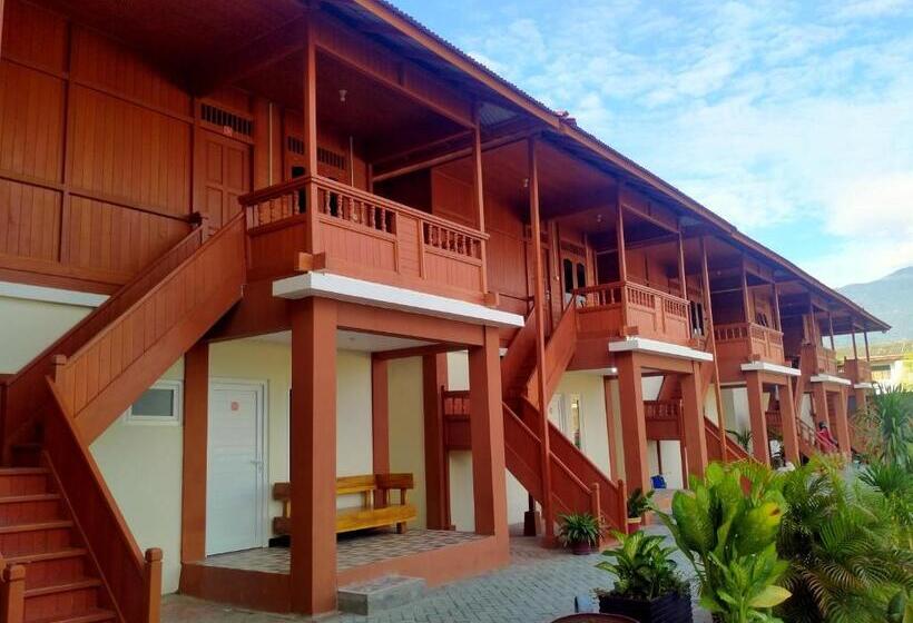 هتل Granada Inn Palu
