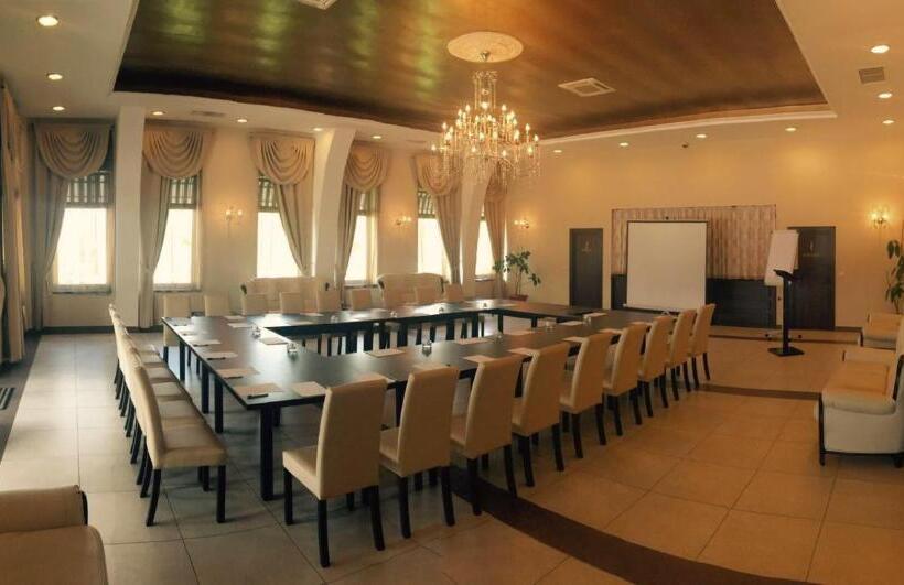 هتل Mirage Resort & Spa