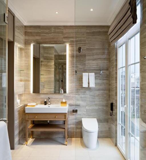 هتل The Grand Mansion Menteng By The Crest Collection