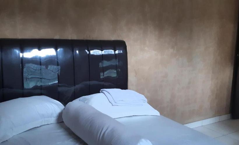 پانسیون Airangga Home Stay Syariah Berastagi Redpartner