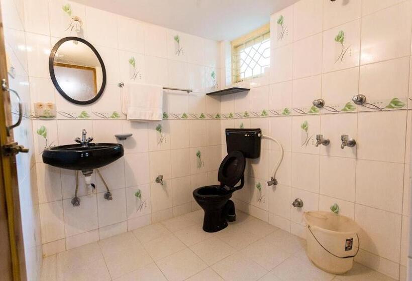 Pensão Darryl Ribeiro S 2bhk & 3bhk Apartment In A Villa