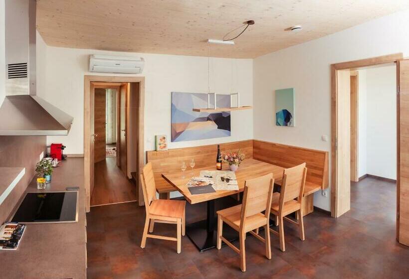 Ad Vineas Gästehaus Nikolaihof Hotel Garni