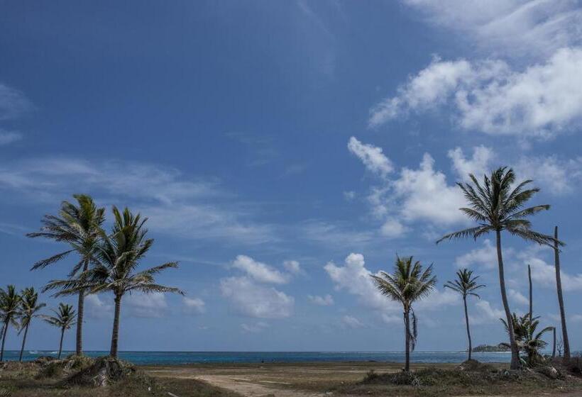 هاستل Villa Sarie Bay