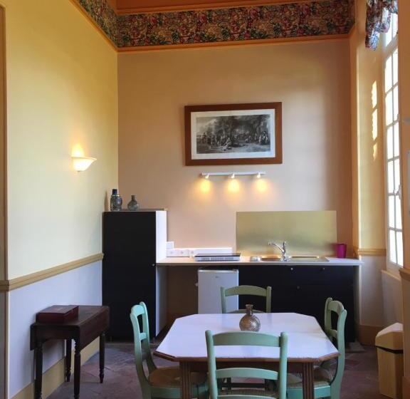 ベッドアンドブレックファースト Chambres D'hôtes & Gites La Chatellenie