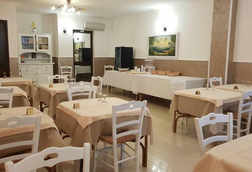 هتل Albergo Primavera