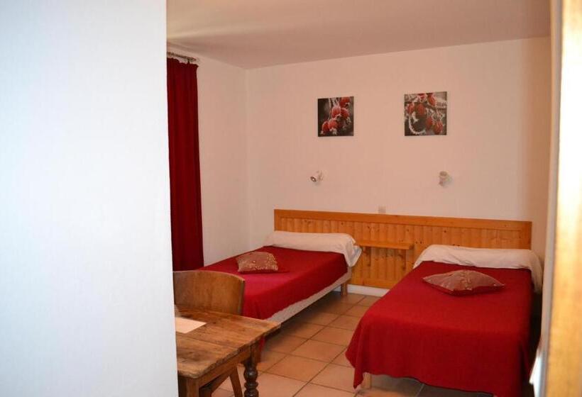 فندق Auberge Les Sibourgs