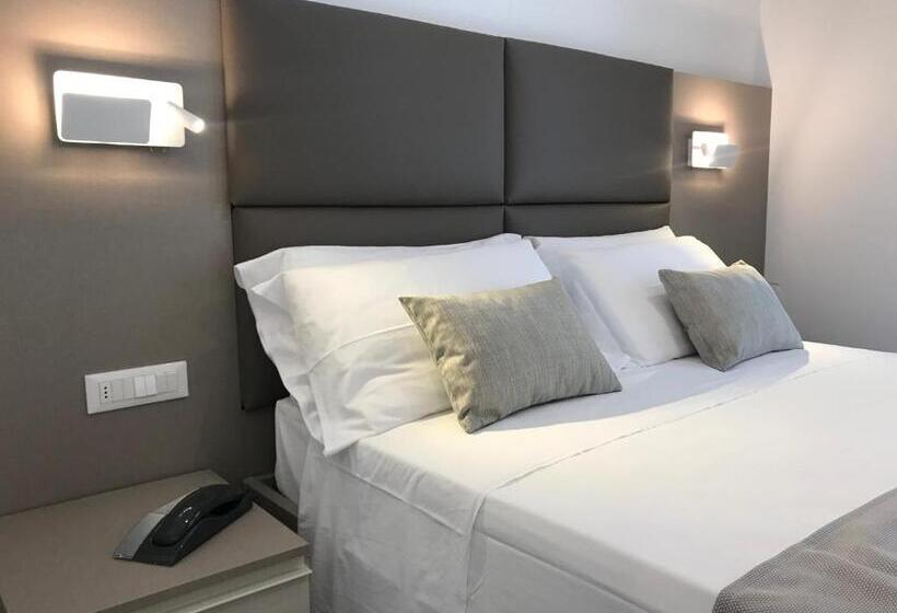 هتل Paris Resort
