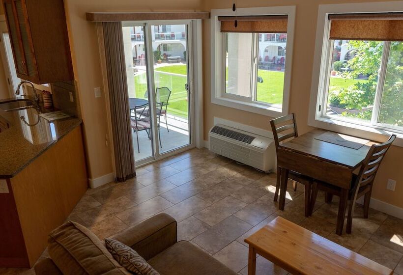 모텔 Sandy Beach Suites