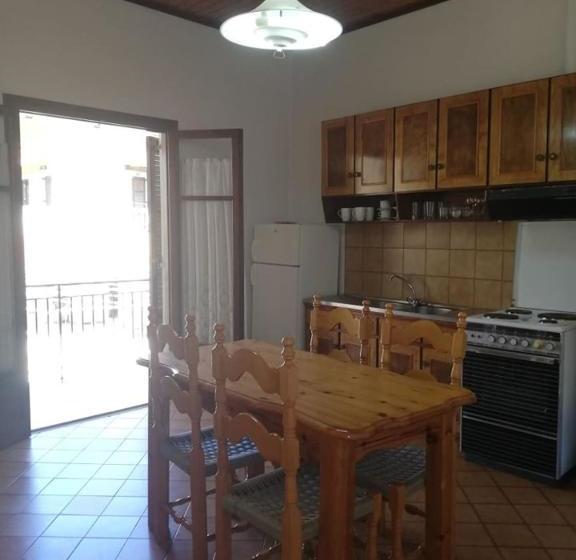 Dimitrakis Apartments