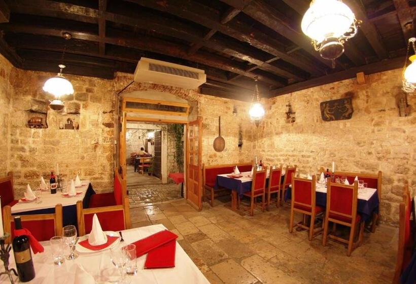 Heritage Hotel Tragos