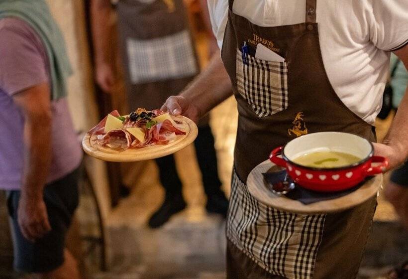 Heritage Hotel Tragos