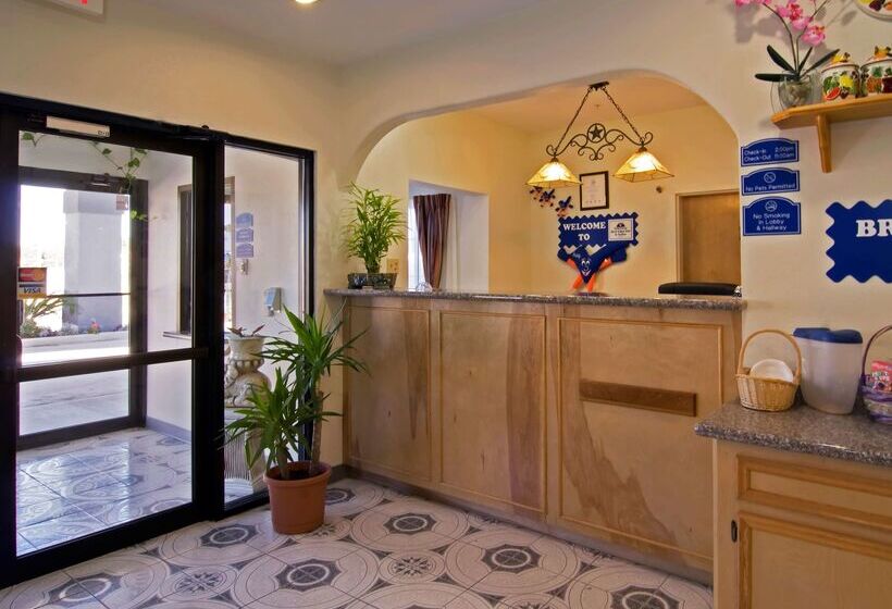 هتل Americas Best Value Inn And Suites Bush International Airport