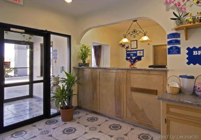 هتل Americas Best Value Inn And Suites Bush International Airport