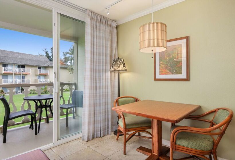 هتل Aston Islander On The Beach