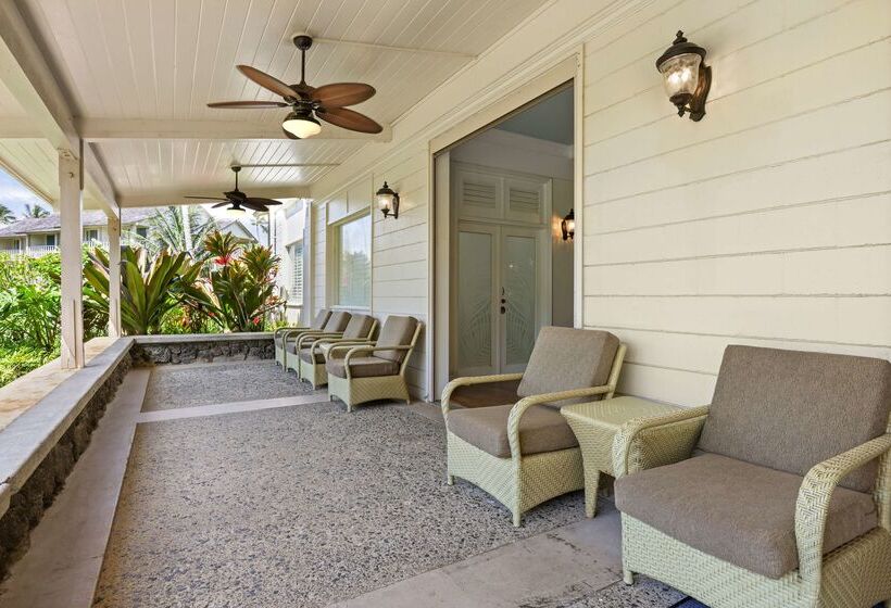 هتل Aston Islander On The Beach