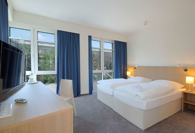 Отель Berlin Mitte By Campanile