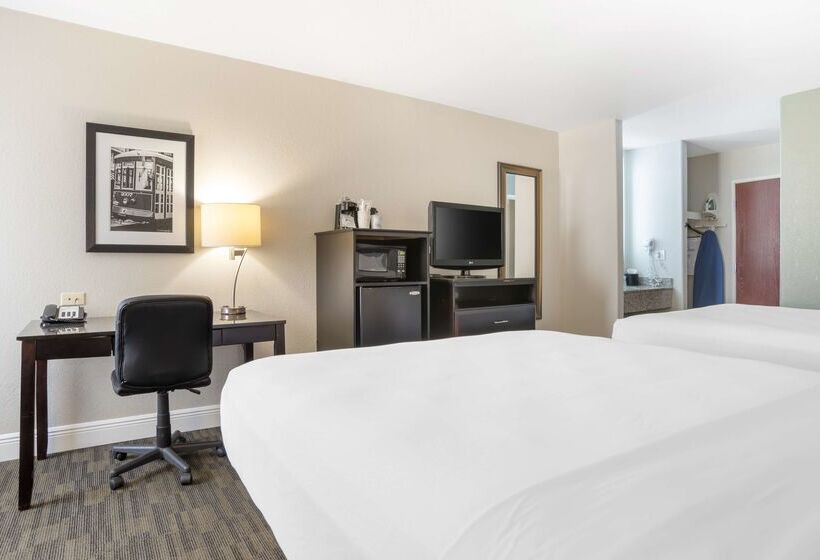 בית מלון כפרי Best Western Bayou Inn