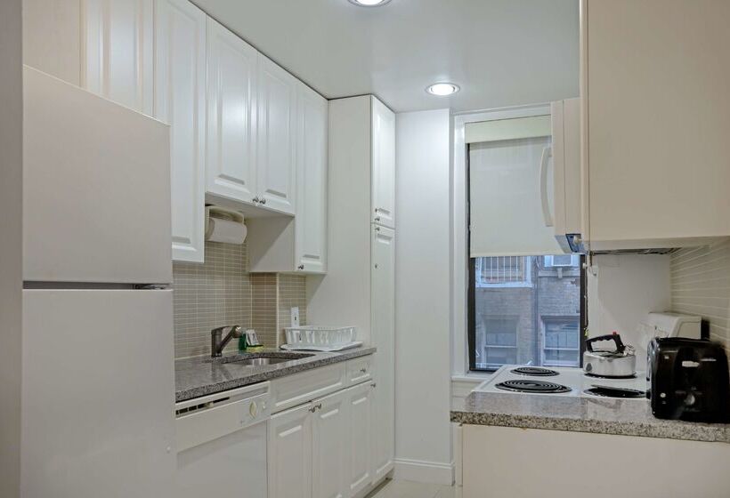 فندق Best Western Plus Hospitality House Suites