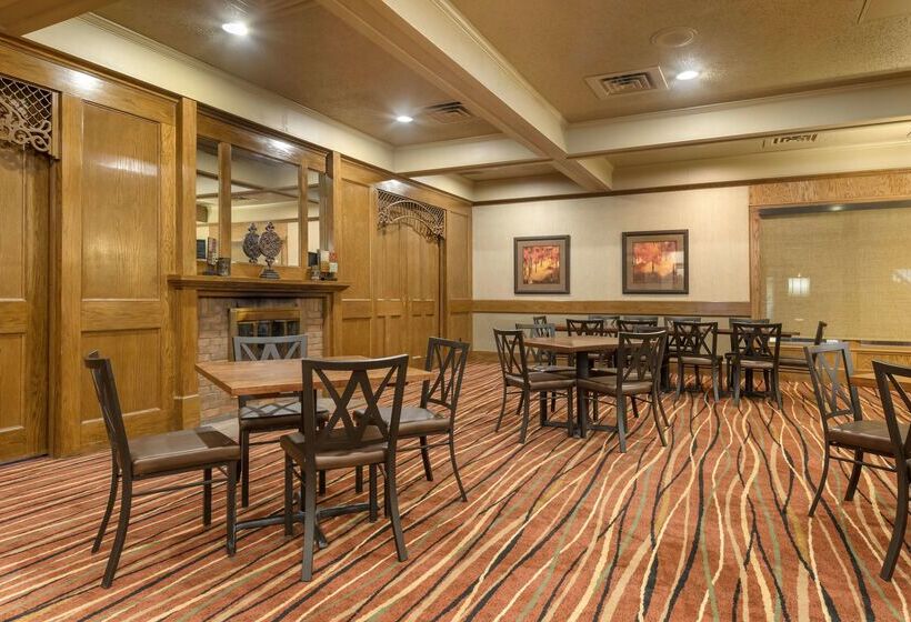 هتل Best Western Plus Ramkota