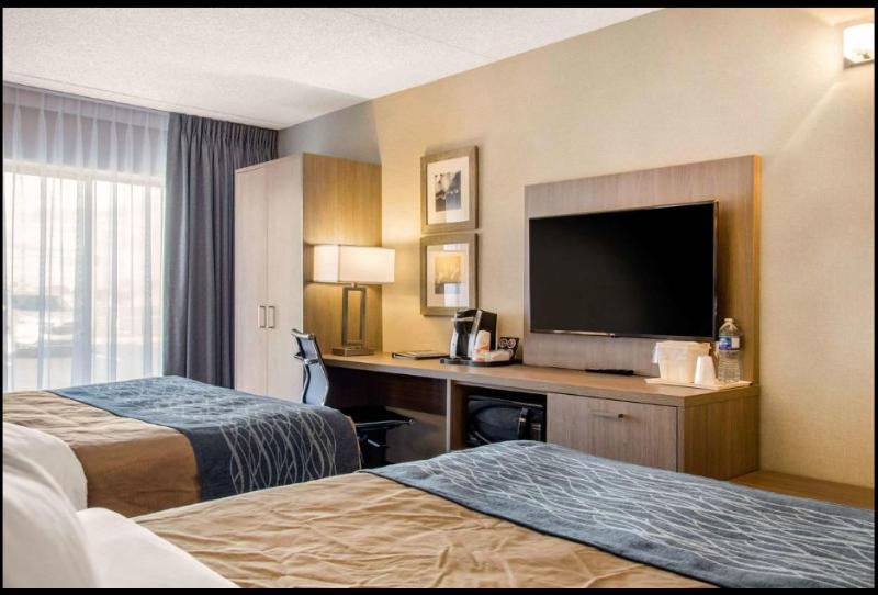 هتل Comfort Inn Airport Dorval