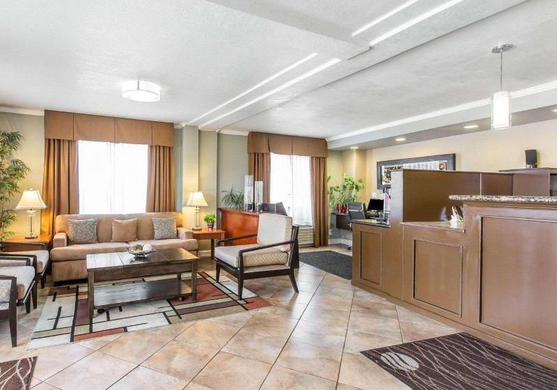 هتل Comfort Inn & Suites Ventura Beach