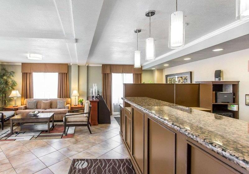 هتل Comfort Inn & Suites Ventura Beach