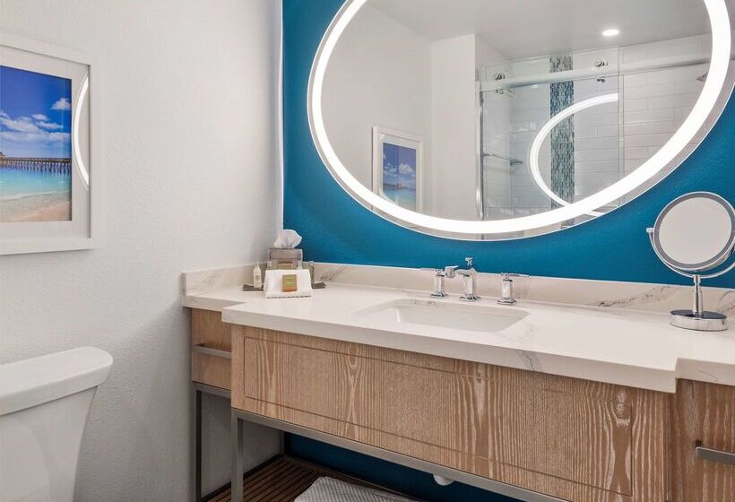 فندق Doubletree Suites By Hilton Naples