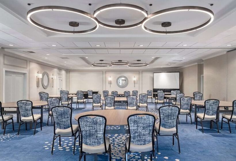 فندق Doubletree Suites By Hilton Naples