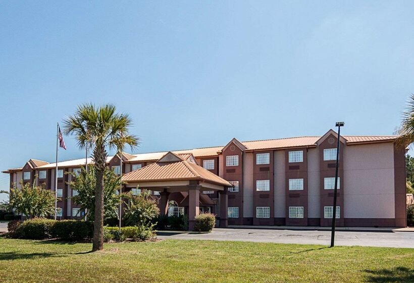 בית מלון כפרי Econo Lodge Inn & Suites Natchitoches