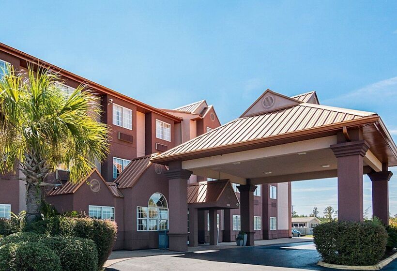 בית מלון כפרי Econo Lodge Inn & Suites Natchitoches