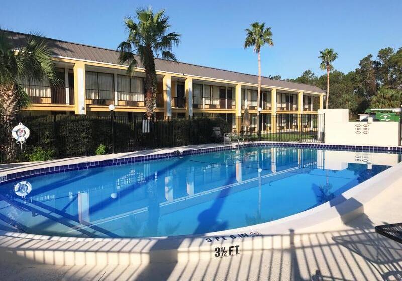 فندق Econo Lodge
