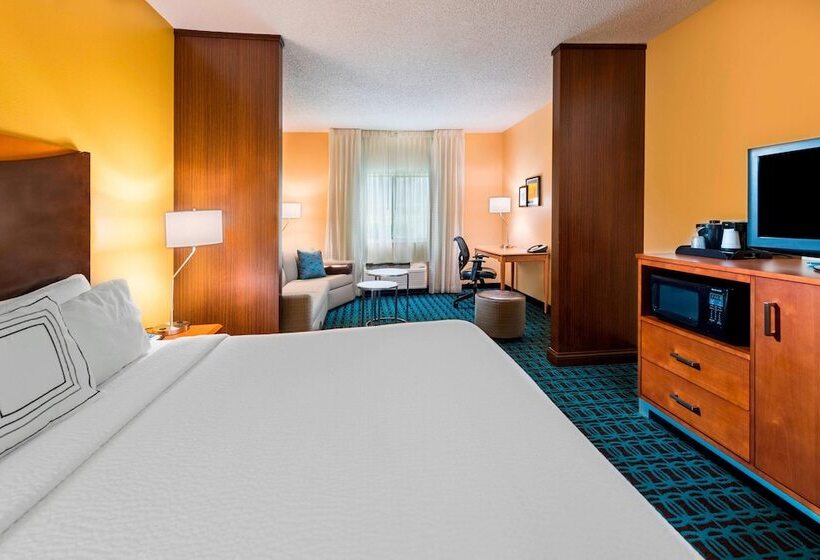 בית מלון כפרי Fairfield Inn And Suites St Petersburg Clearwater
