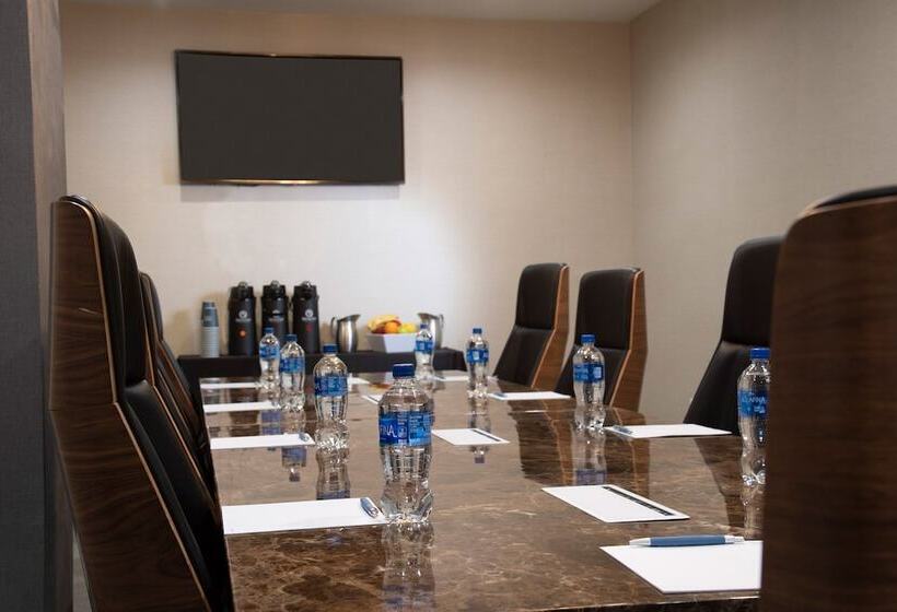 هتل Four Points By Sheraton Atlanta Airport West