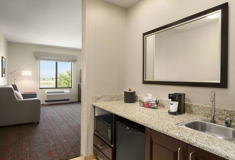 בית מלון כפרי Hampton Inn & Suites Phoenix Glendale Westgate