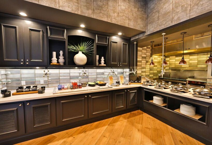 هتل Hilton Garden Inn Savannah Historic District