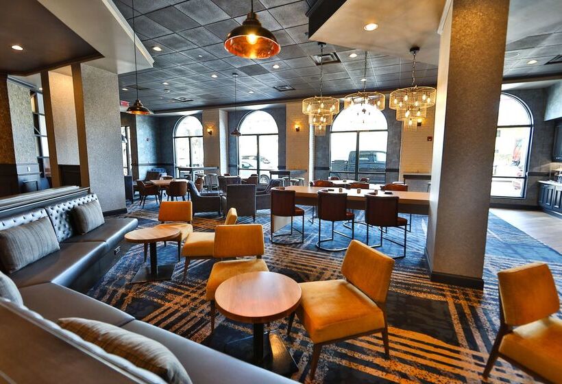 هتل Hilton Garden Inn Savannah Historic District