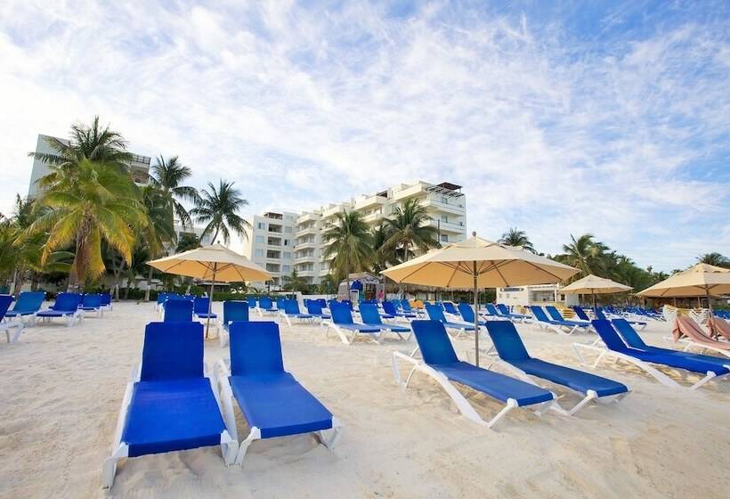 هتل Ixchel Beach