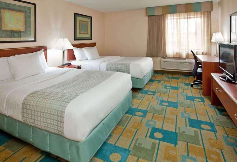 هتل La Quinta By Wyndham Des Moines West Clive