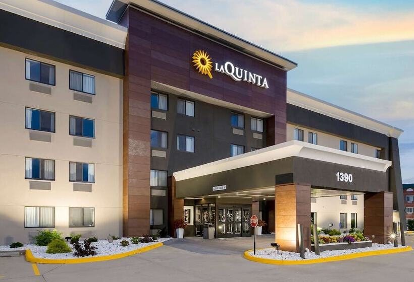 هتل La Quinta By Wyndham Des Moines West Clive