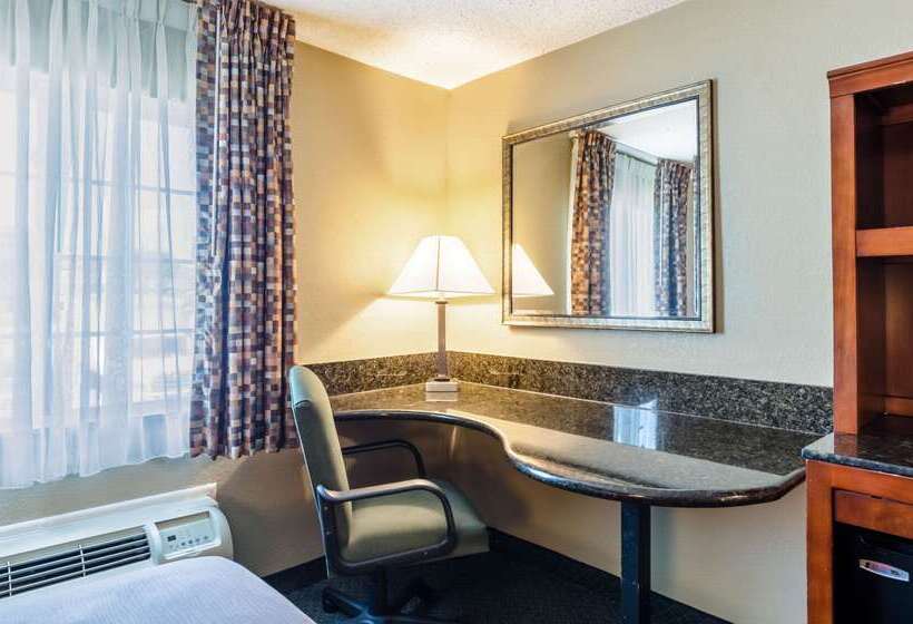 هتل Quality Inn Chicopeespringfield
