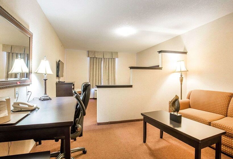 בית מלון כפרי Quality Inn & Suites