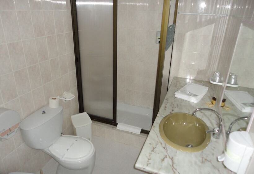 교외 호텔 Rural A Coutada Peniche