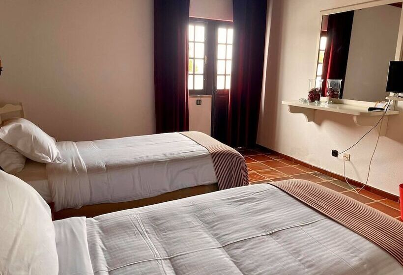 교외 호텔 Rural A Coutada Peniche