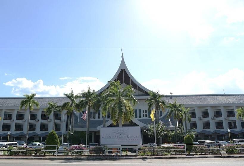 هتل The Grand Beach Resort Port Dickson
